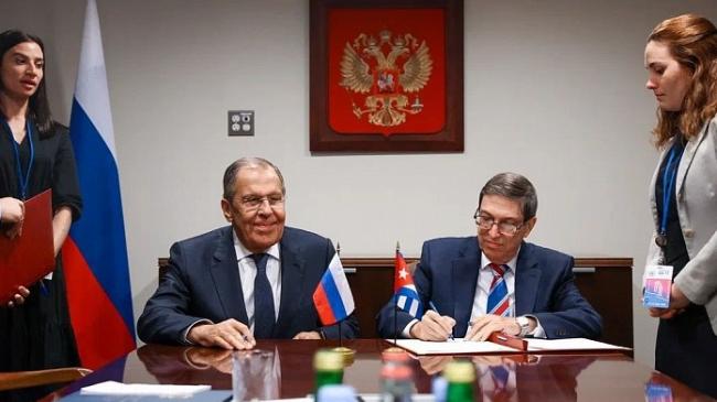 Serguéi Lavrov y Bruno Rodríguez en Moscú.