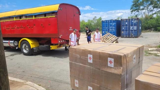 Cargamento de ayuda enviado para damnificados del huracán Melissa en Santiago de Cuba.