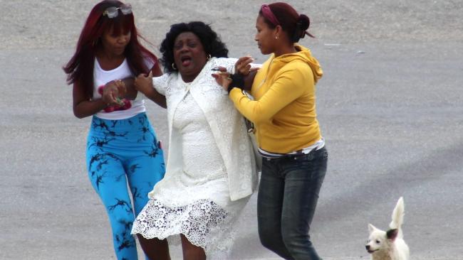 Arresto de la líder de las Damas de Blanco, Berta Soler, cuando intentaba asistir a misa el 1 de enero de 2026.
