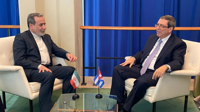 Bruno Rodríguez y Seyed Abbas Araghchi en septiembre de 2025.