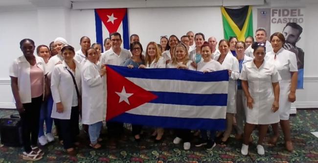 Médicos cubanos en Jamaica