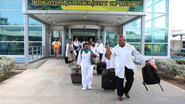 Médicos cubanos en Jamaica
