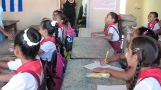 Niñas en una escuela cubana.