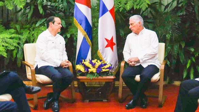 El canciller panameño reunido con Díaz-Canel en La Habana.
