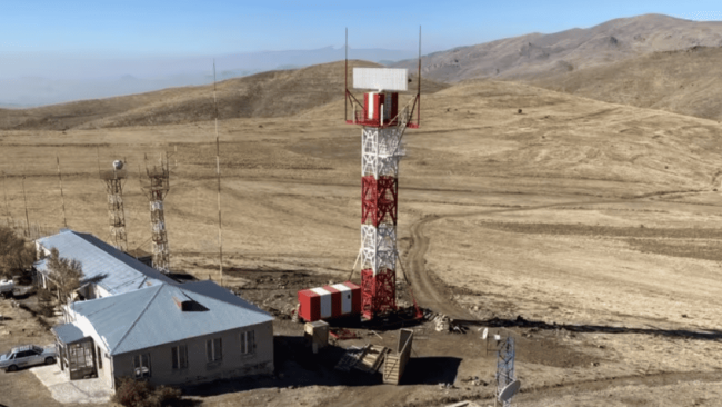 Uno de los radares instalados en Rusia similares a los que serán enviados s Cuba.