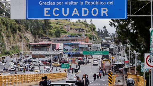 Cruce fronterizo entre Colombia y Ecuador.