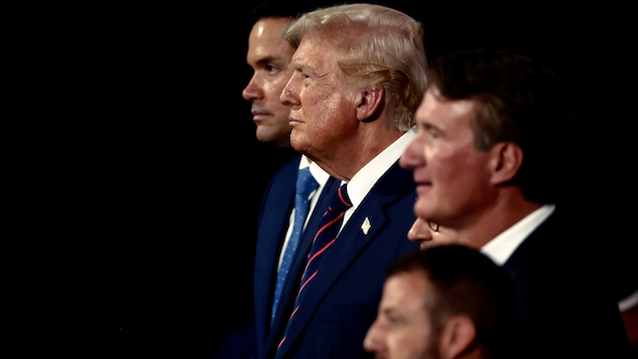 Marco Rubio, Donald Trump, Glenn Youngkin y Donald Trump hijo.