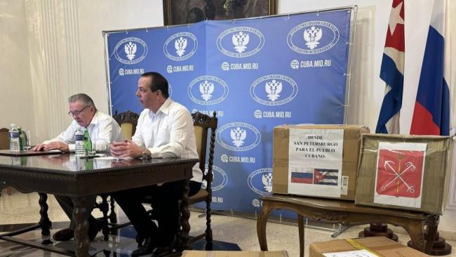 Entrega de la donación de medicamentos de Rusia a Cuba.