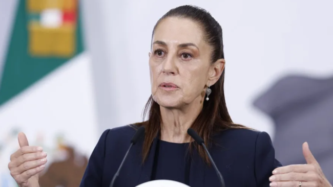 Claudia Sheinbaum, durante una rueda de prensa este lunes, en Ciudad de México. 