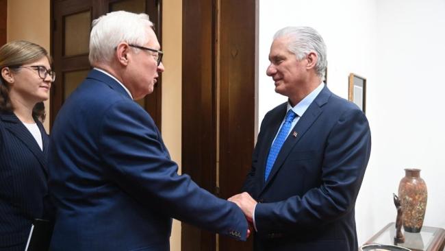 Serguéi Riabkov y Miguel Díaz-Canel.