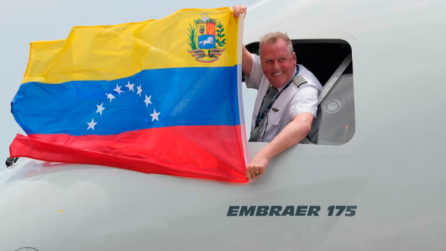 El piloto del vuelo que aterrizó en Caracas.
