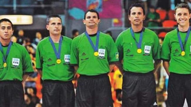 Sergio Cabrera (tercero izq) durante la Copa Mundial de Futsal 2012.