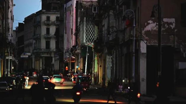 Una calle de La Habana durante un apagón.