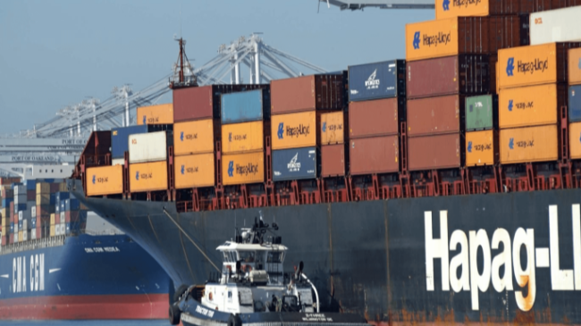 Un barco de contenedores de la naviera Hapag-Lloyd.