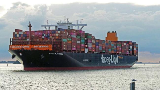 Buque de contenedores operado por Hapag-Lloyd.