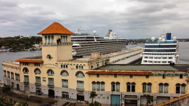 Muelles de La Habana donde atracaron los cruceros de turismo.