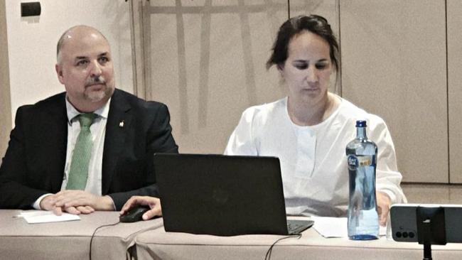 Yaxys Cires y Maylín Fernández Suris durante el coloquio en Madrid.
