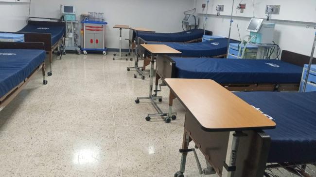 Una sala de ingreso vacía en un hospital atendido por personal cubano en Venezuela.