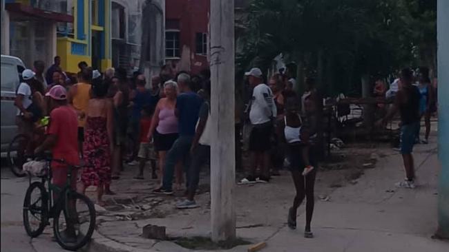 Una protesta en Lawton por los apagones y la falta de agua.