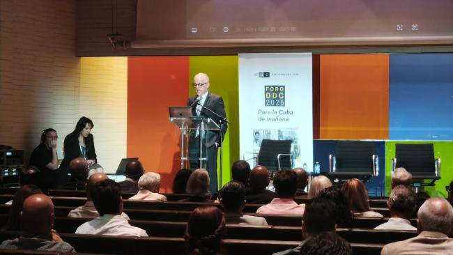 El director de 'Diario de Cuba', Pablo Díaz Espí, en la inauguración del III Foro DDC: 'Para la Cuba de mañana'.