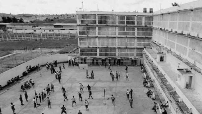 Patio de una cárcel en Cuba en una foto de archivo.