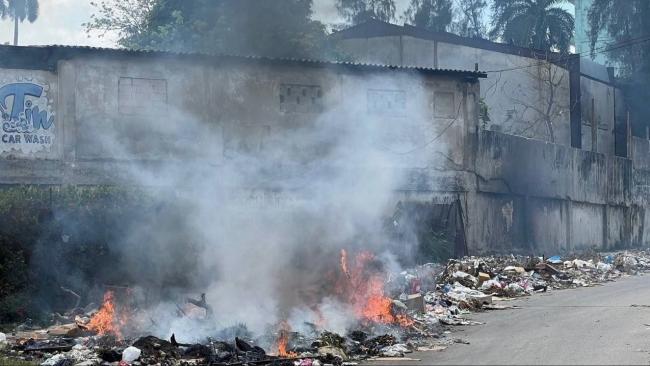 Quema de basura en La Habana.