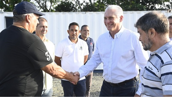 Miguel Díaz-Canel durante el recorrido del martes.