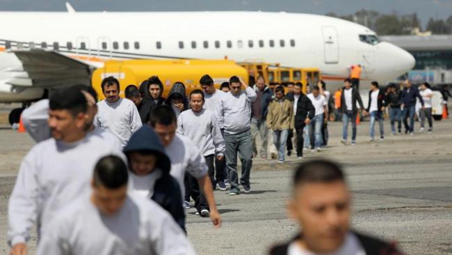Migrantes deportados de EEUU.