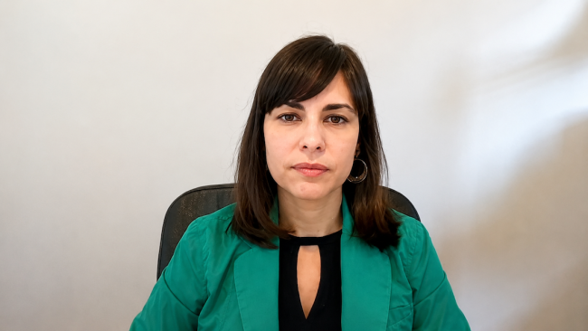 Mari Claudia García, curadora de 'Raíces en tránsito: 30 artistas de la diáspora cubana'.