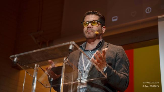El economista Ricardo Torres durante el Foro DDC 2026.
