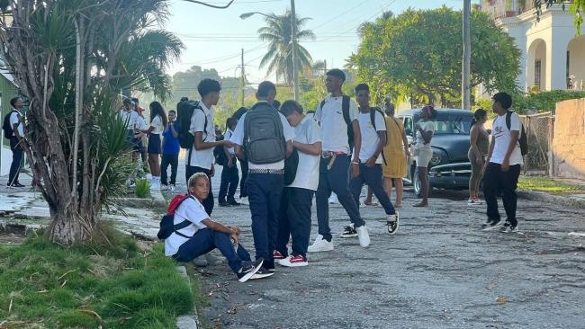 Estudiantes cubanos en el inicio del curso 2026-2026 en La Habana.