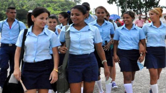 Adolescentes en Cuba.