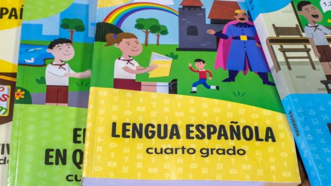 Nuevos libros de texto.