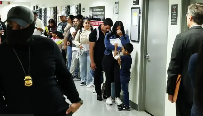 Una oficina de trámites migratorios en EEUU.