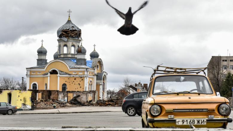 La iglesia de St. Godmothers en Malyn, en la región de Zhytomyr, dañada por los bombardeos rusos en Ucrania.
