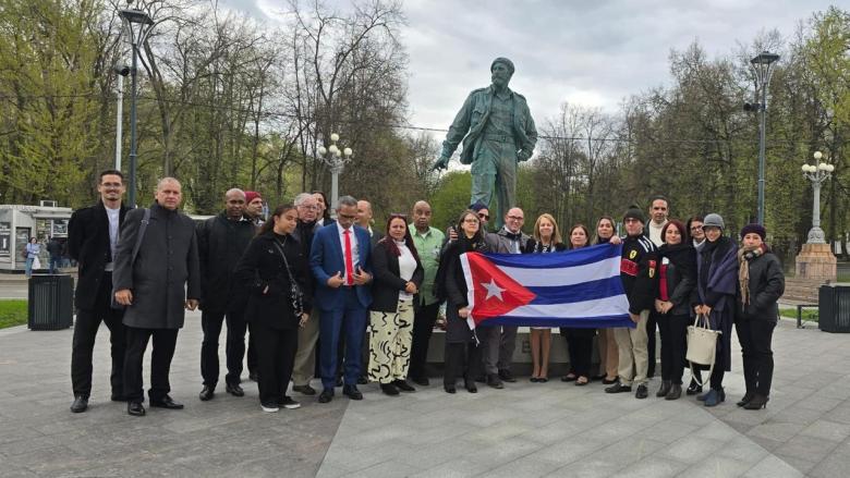Delegación cubana a la Semana Rusa de Altas Tecnologías 2024.