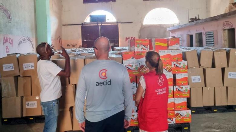  Almacén con ayuda española en Cuba.