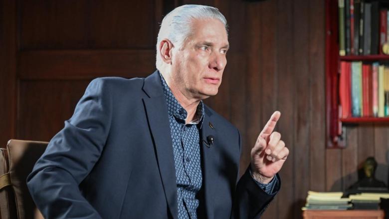Díaz-Canel durante la entrevista con Roberto Cavada.