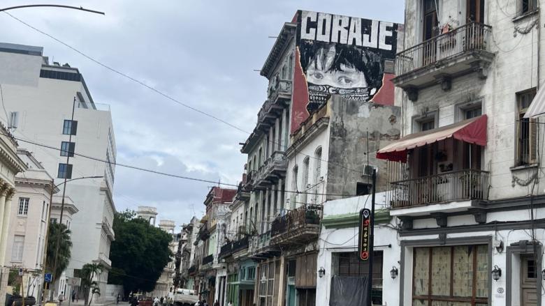 Un grafiti en La Habana.