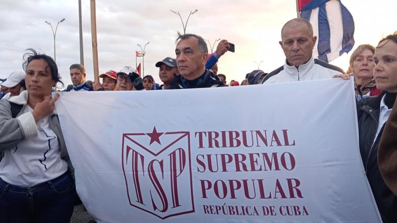 Jueces cubanos durante un acto político en La Habana.
