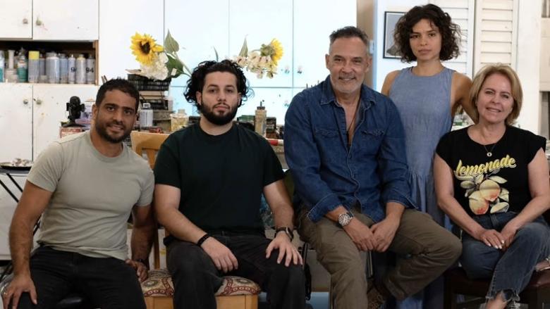 Elenco de 'La oveja blanca': De dcha a izq: Dianelys Brito, Elizabet San Miguel, Rolando Tarajano, Daniel Panebianco y Reynier Llanes.