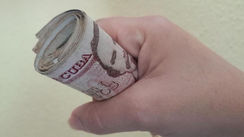 Billetes de pesos cubanos.