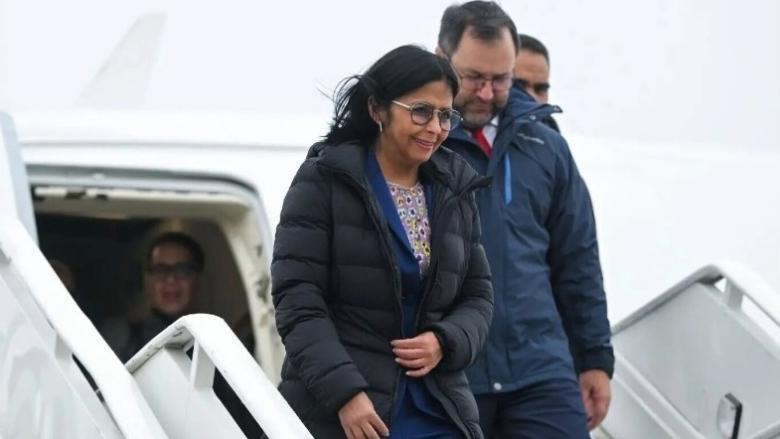 Delcy Rodríguez y el depuesto Yván Gil en un viaje a Rusia.