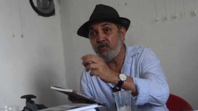 El escritor y periodista disidente cubano Víctor Manuel Domínguez. 