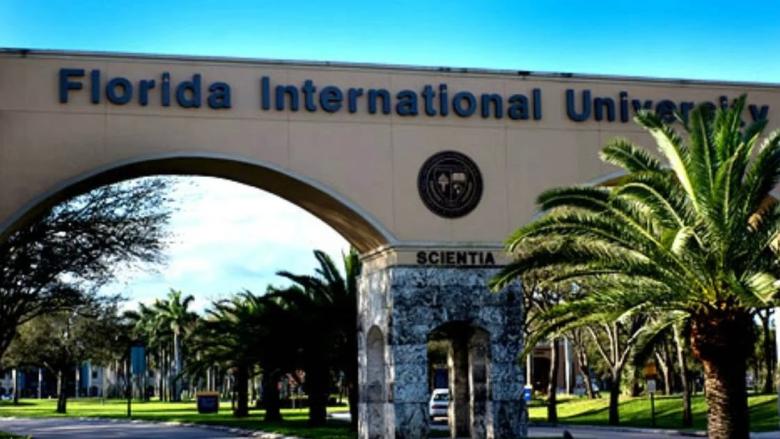Universidad Internacional de Florida.