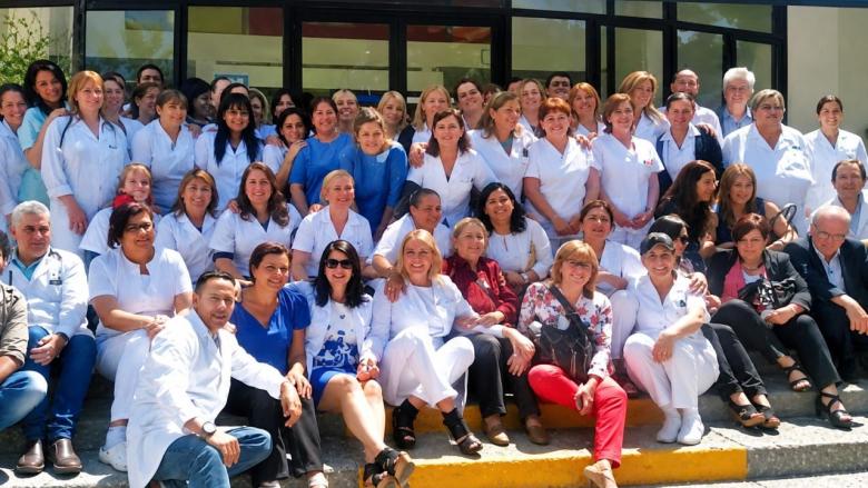 Profesionales de la salud cubanos y uruguayos en el Hospital de Ojos de Uruguay.