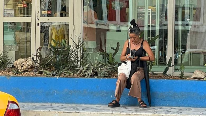 Una mujer en Cuba.