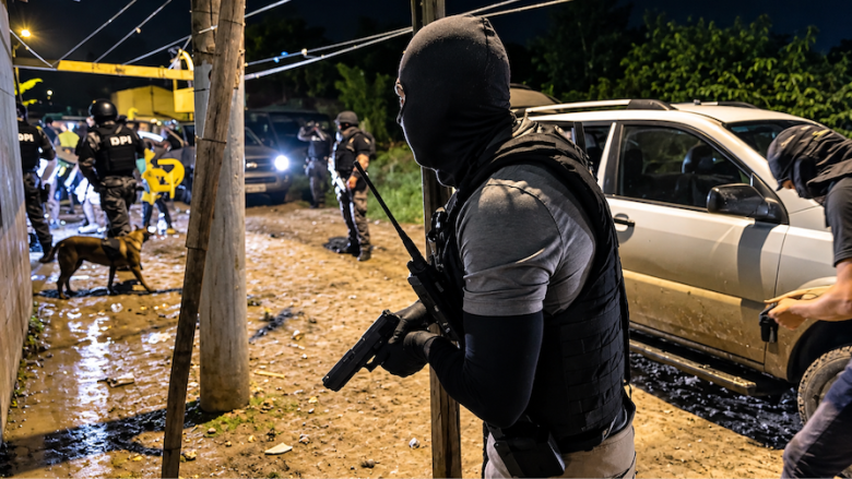 Operación policial contra el narcotráfico en Esmeraldas, Ecuador, 2024