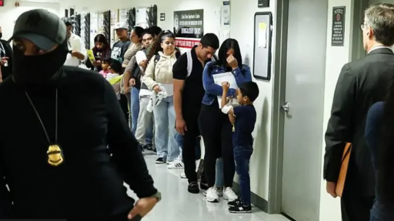 Una oficina de trámites migratorios en EEUU.