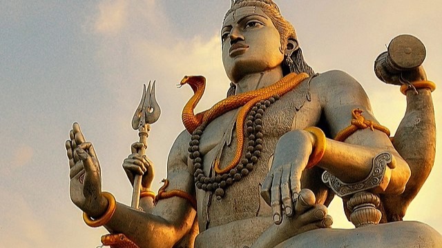 Estatua de Shiva, Templo de Murudeshwara, India.